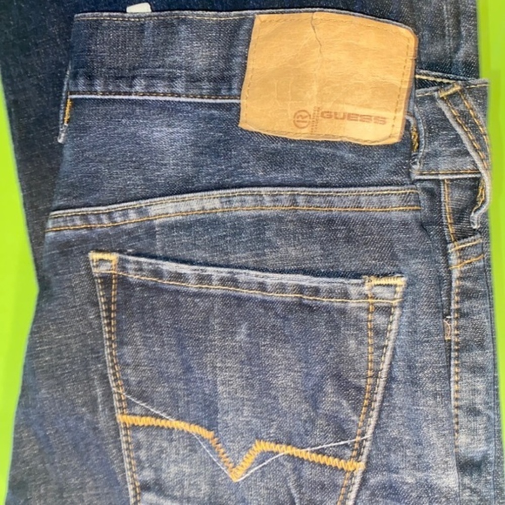 Perfect Shape GUESS mens jeans 31x31 bootcut blue denim designer jeans